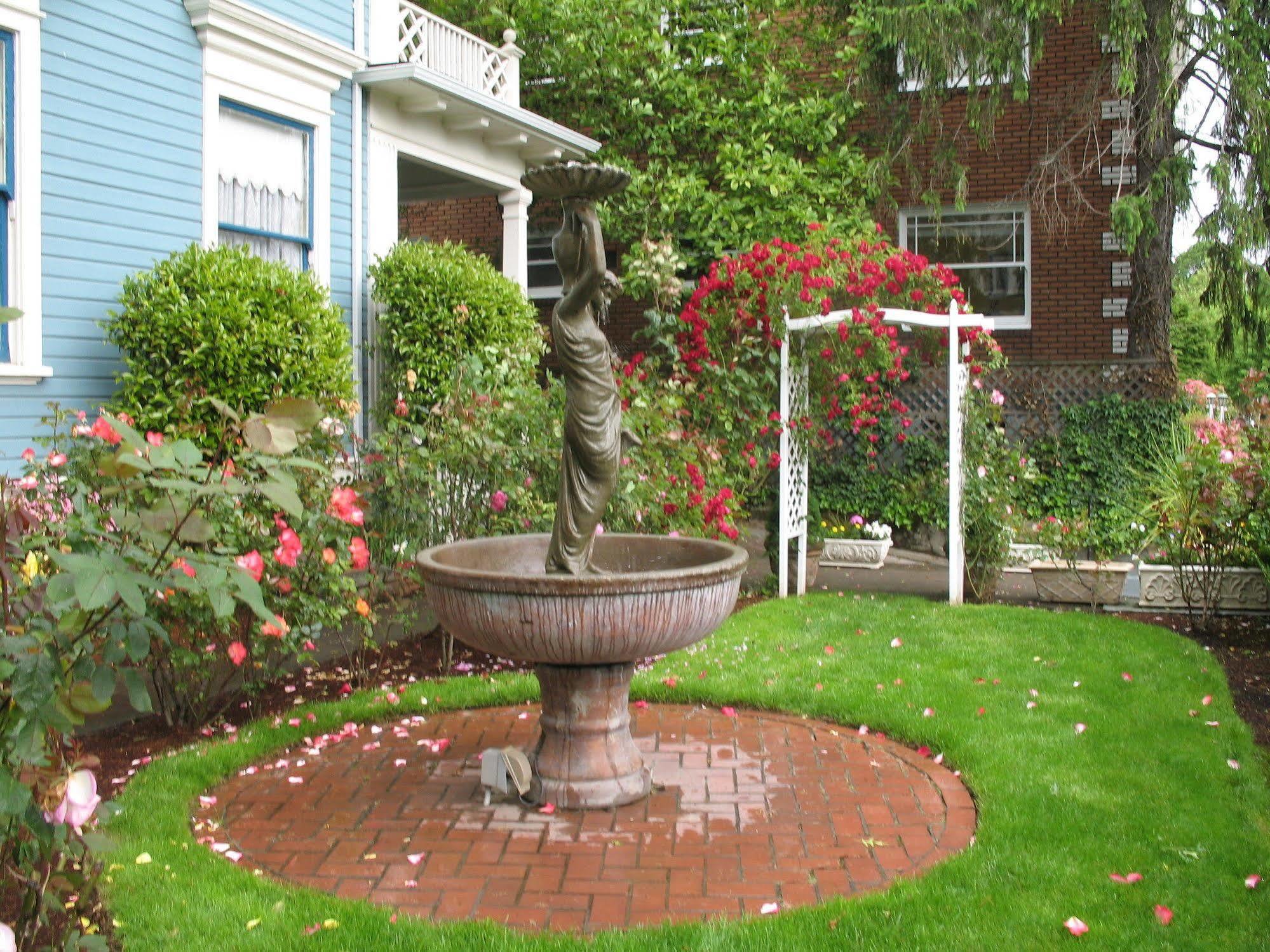 Lion And The Rose Victorian Guest House Πόρτλαντ Εξωτερικό φωτογραφία
